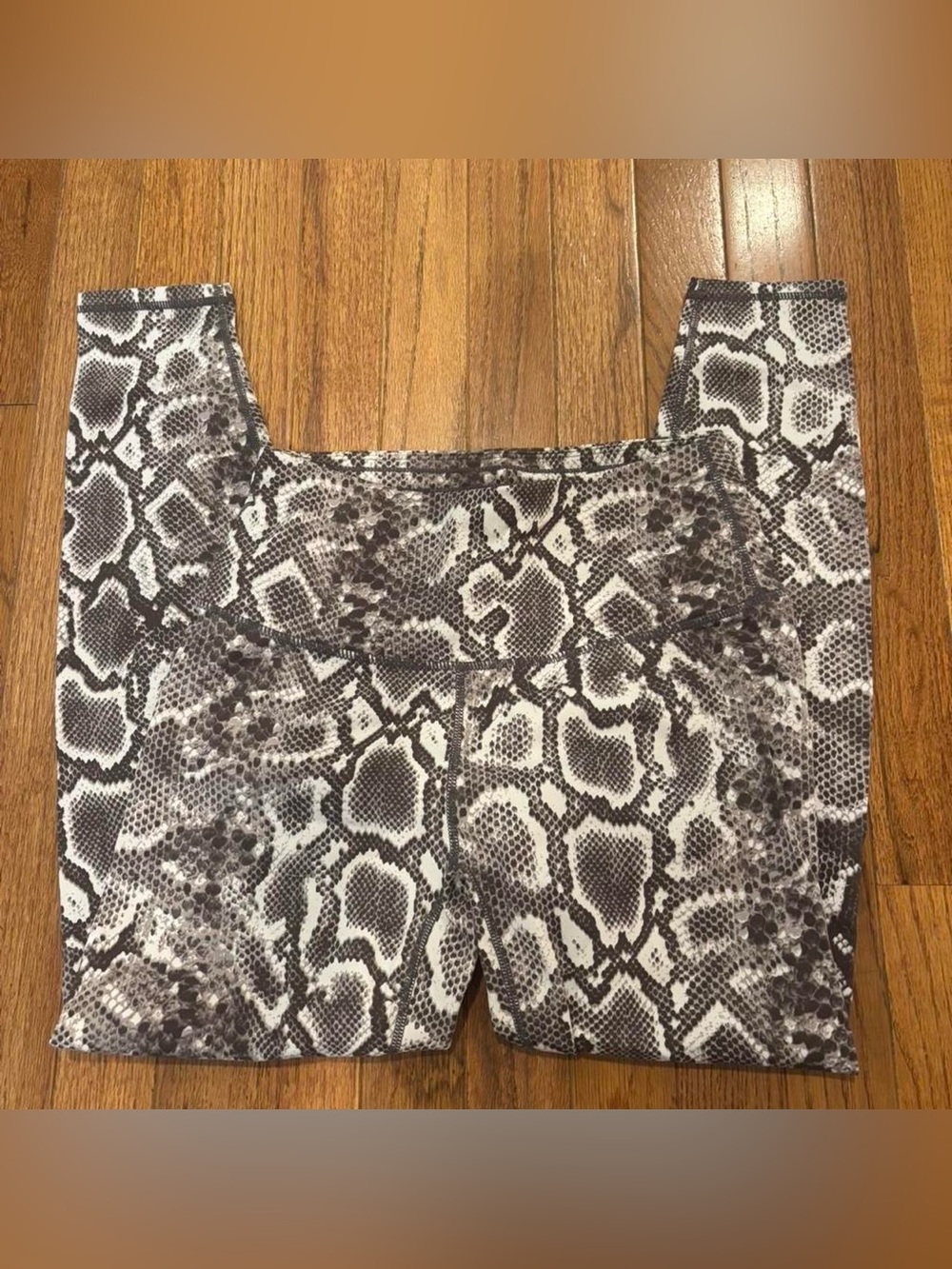 Varley Size S snake print leggings